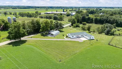 4872 Jackson Rd, Saranac, MI 48881 photo 3