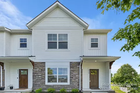 626 Bedford Falls Dr, Sparta, MI 49345