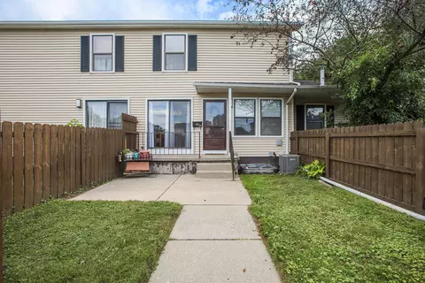 2818 Roundtree Blvd, Ypsilanti, MI 48197