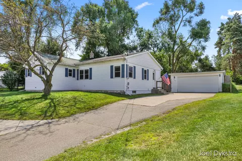 700 6 Mile Rd NW, Comstock Park, MI 49321