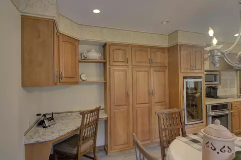 Kitchen - 1719 Probert Rd, Jackson, MI 49203 photo 13 of 16