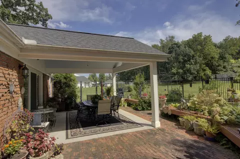 Exterior - 1719 Probert Rd, Jackson, MI 49203 photo 9 of 17