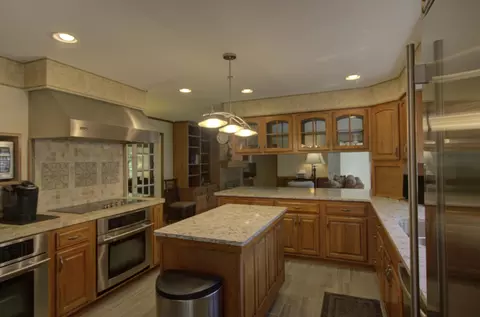 Kitchen - 1719 Probert Rd, Jackson, MI 49203 photo 7 of 16