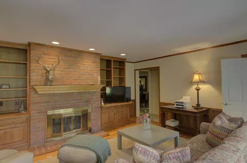 Living - 1719 Probert Rd, Jackson, MI 49203 photo 13 of 13