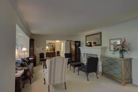 Living - 1719 Probert Rd, Jackson, MI 49203 photo 6 of 13
