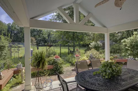 Exterior - 1719 Probert Rd, Jackson, MI 49203 photo 12 of 17