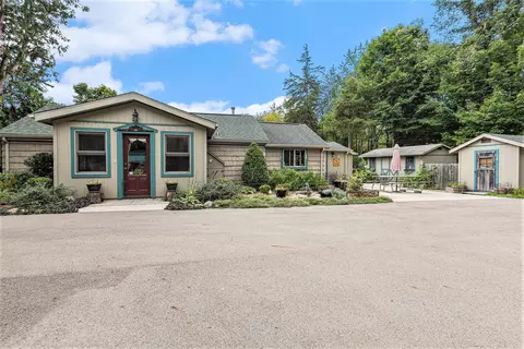 6100 Prospect Hill Rd, Grass Lake, MI 49240