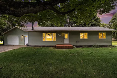 603 River St, Luther, MI 49656