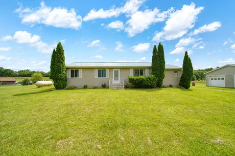 11437 Kathleen Ct, Brooklyn, MI 49230
