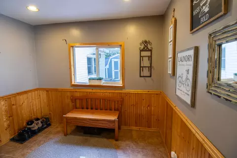 610 Hackett St, Ionia, MI 48846 photo 6