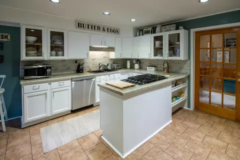 610 Hackett St, Ionia, MI 48846 photo 24