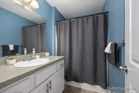 1825 143rd Ave, Dorr, MI 49323 photo 21
