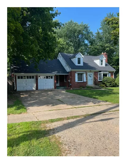 752 Parker Ave, Kalamazoo, MI 49008