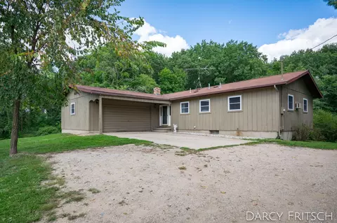 8495 S Sheridan Rd, Fenwick, MI 48834