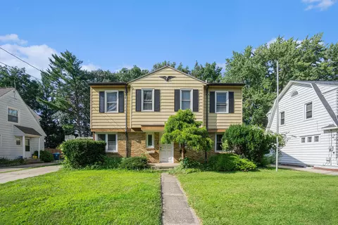 1215 Royce Ave, Kalamazoo, MI 49001