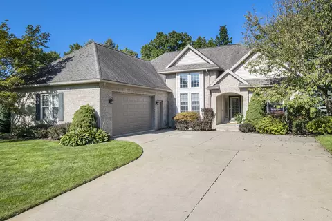 16438 Vintage Dr, Fenton, MI 48430