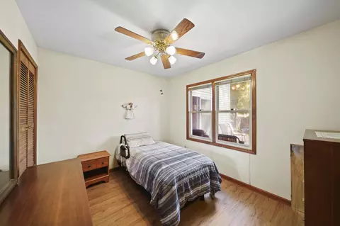 Bedroom - 407 Hague Ave, Jackson, MI 49203 photo 6 of 7