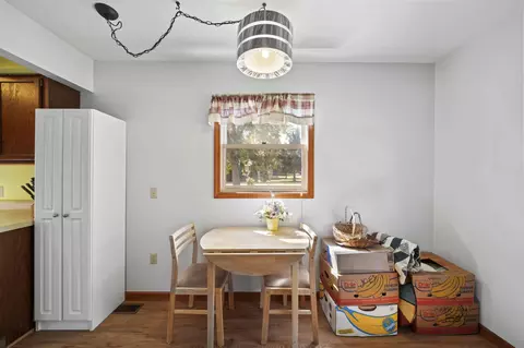 Dining - 407 Hague Ave, Jackson, MI 49203 photo 3 of 3
