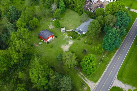 6576 Thornapple Lake Rd, Nashville, MI 49073