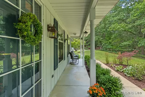 1001 Boynton Ave SE, Ada, MI 49301 photo 3
