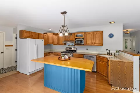 1001 Boynton Ave SE, Ada, MI 49301 photo 9