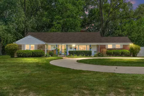 25420 Mulberry Dr, Southfield, MI 48033