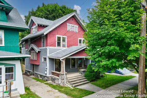 1455 Byron St SE, Grand Rapids, MI 49506