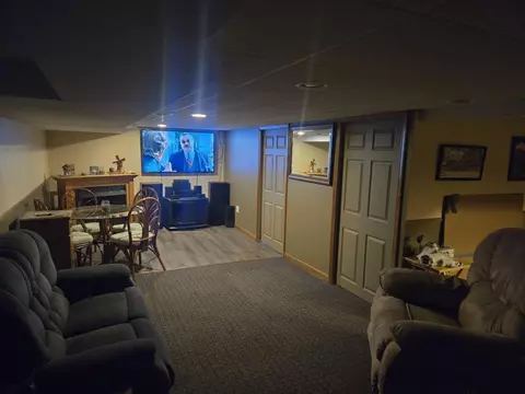 16430 Brandt St, Romulus, MI 48174 photo 27