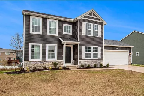 724 Petoskey Stone Dr, Byron Center, MI 49315