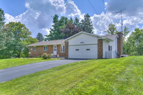 3101 John Glenn Dr, Jackson, MI 49201 photo 2