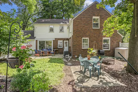1701 E Stadium Blvd, Ann Arbor, MI 48104 photo 4