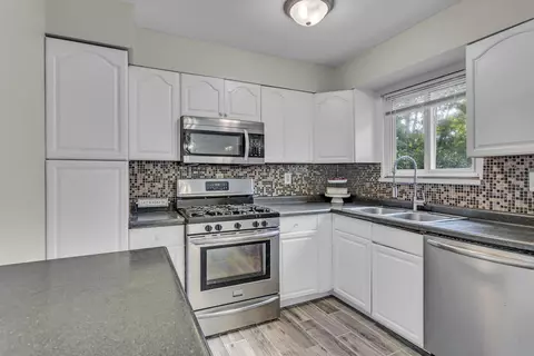 619 E Monroe St, Jackson, MI 49202 photo 6