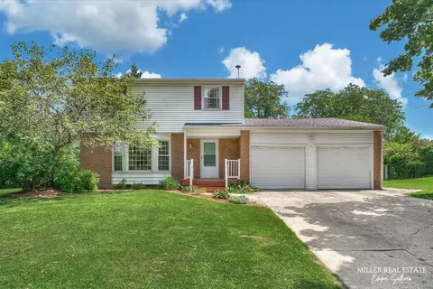 935 N Taffee Dr, Hastings, MI 49058