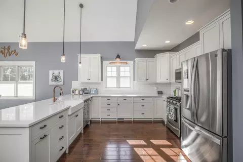 70951 Wayne St, Union, MI 49130 photo 3