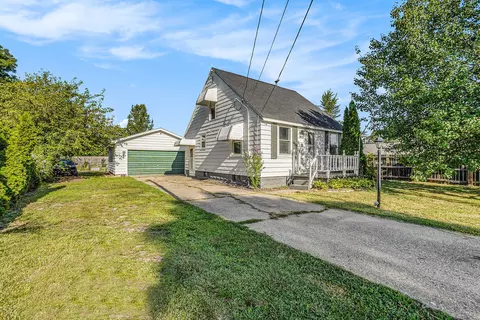 1035 Center St, Muskegon, MI 49442