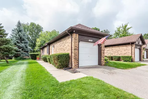 3386 Heritage Pkwy, Dearborn, MI 48124