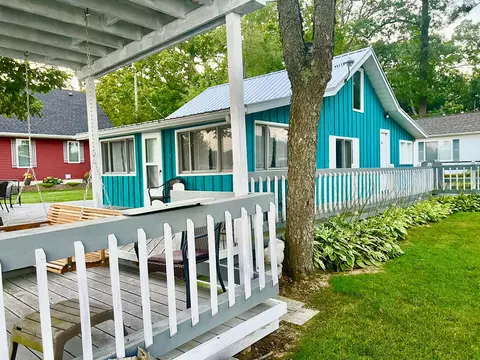 9947 Oak St, Montgomery, MI 49255 photo 3
