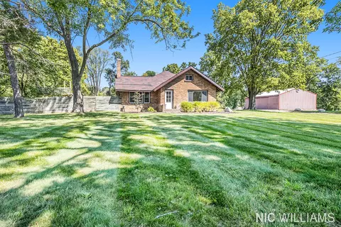 11130 W Bluewater Hwy, Lowell, MI 49331