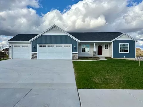 245 Warbler Dr, Caledonia, MI 49316