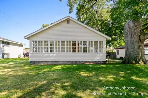 1837 Mills Ave, Muskegon, MI 49445
