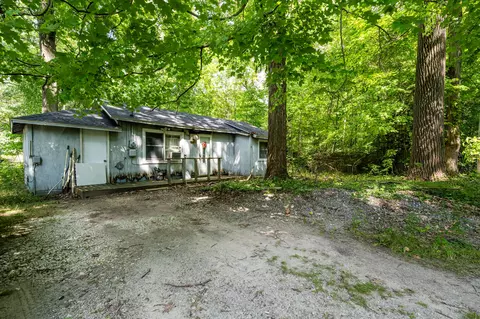 12661 Red Arrow Hwy, Sawyer, MI 49125