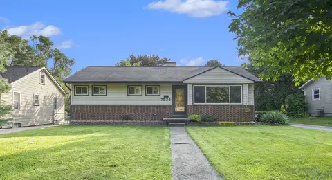 7534 3rd St, Dexter, MI 48130