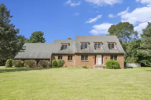 5272 Salzburg Ct, Ann Arbor, MI 48103
