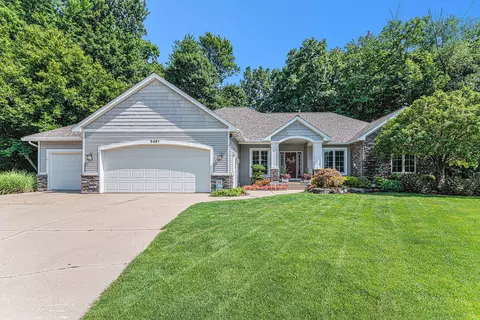 5461 E Palm Dale Ct SW, Wyoming, MI 49519