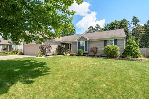 2132 Long Leaf St, Kalamazoo, MI 49006