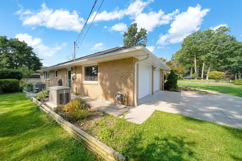 1815 Shoemaker Dr, Jackson, MI 49203 photo 38
