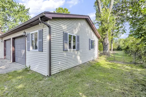 29703 E Dr N N, Albion, MI 49224 photo 2