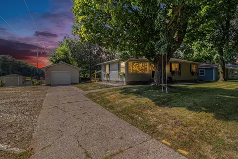 9231 Pauline St, Montague, MI 49437