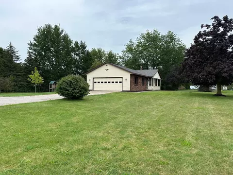 3976 72nd Ave, Zeeland, MI 49464