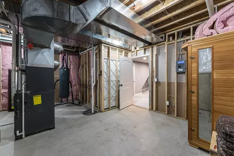 Entry Way - 5764 Libby Ct, Dexter, MI 48130 photo 6 of 6